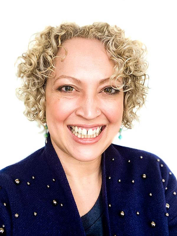 Nikki Diaz Oracle Card Academy